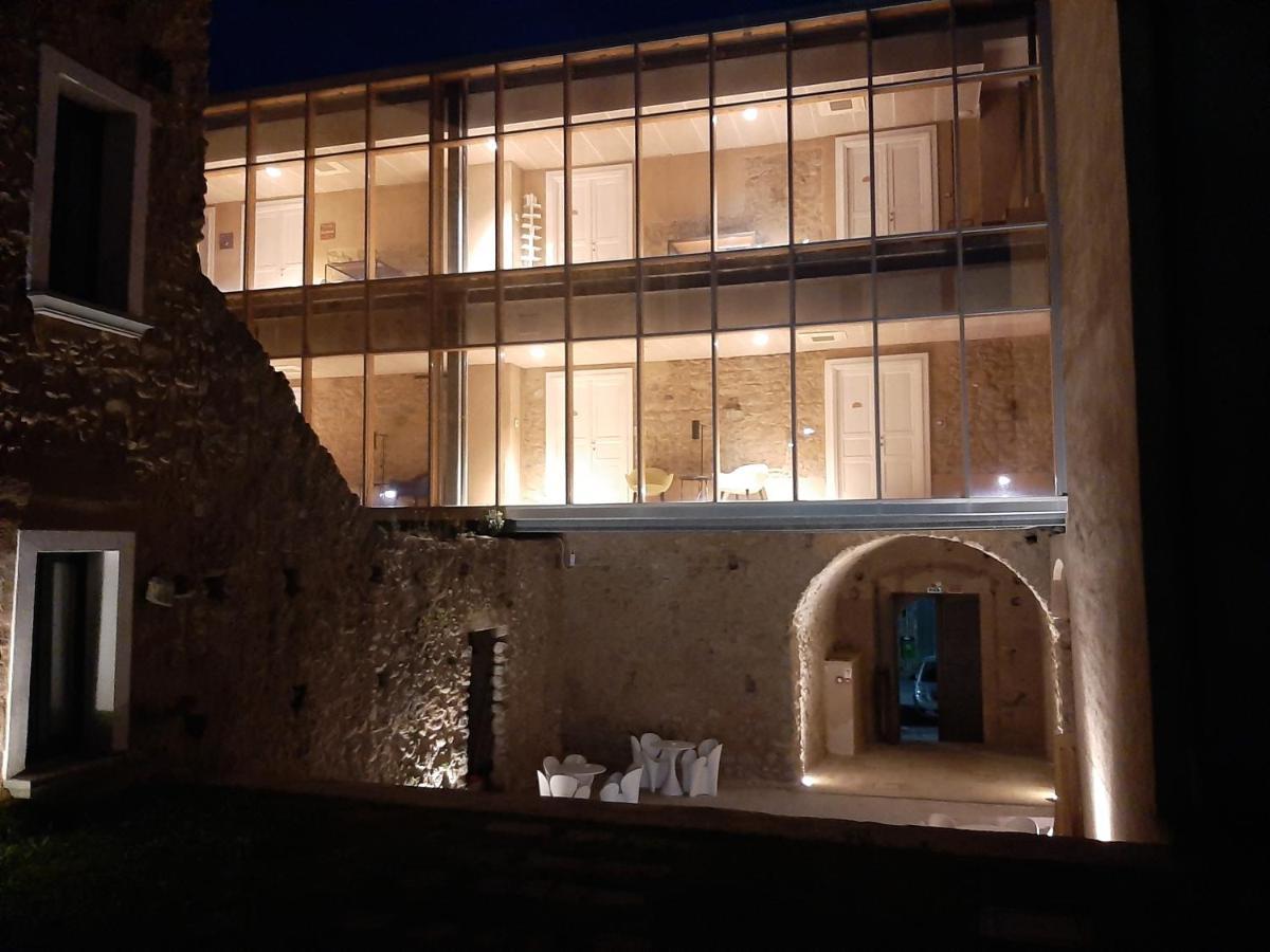 Residenza Palazzo Di Lorenzo Ceraso Luaran gambar